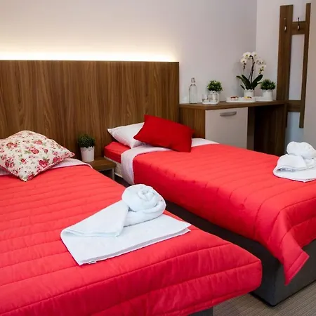 Guest house Gostilna Pugelj 3*